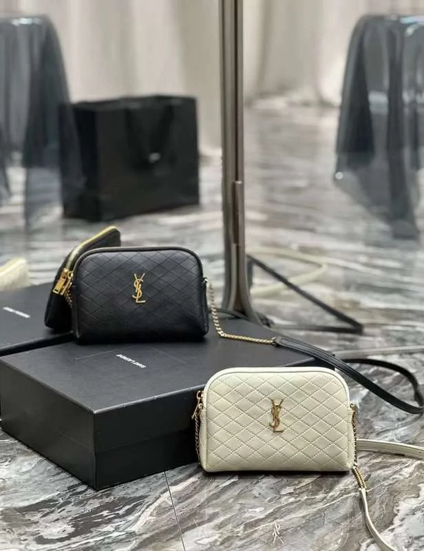 Yves Saint Laurent - Bags   590