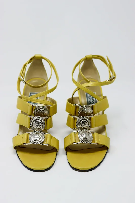 Iconic Vintage 90's GIANNI VERSACE Medallion Heels